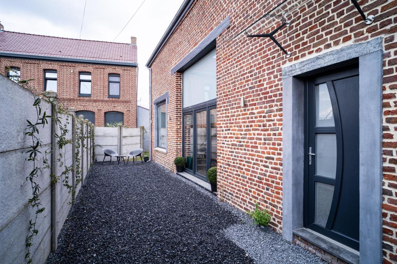 Le Groft Villa Rombies-et-Marchipont Exterior photo